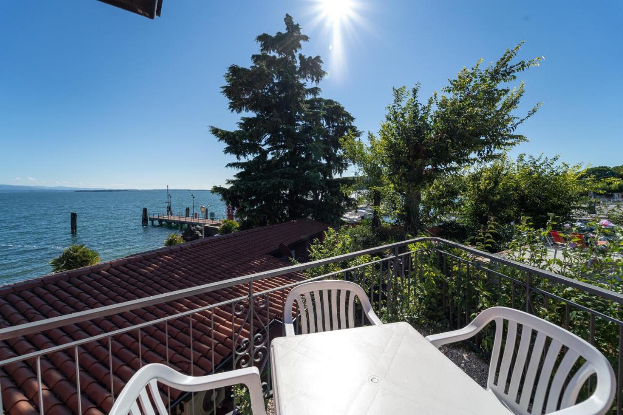 Villa Garuti Village Padenghe sul Garda Exterior photo