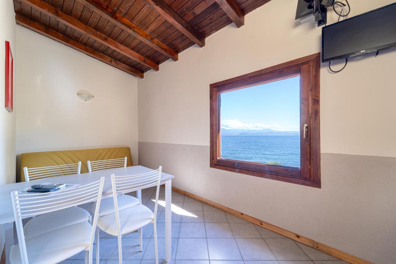 Villa Garuti Village Padenghe sul Garda Exterior photo