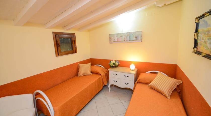 Villa Garuti Village Padenghe sul Garda Room photo