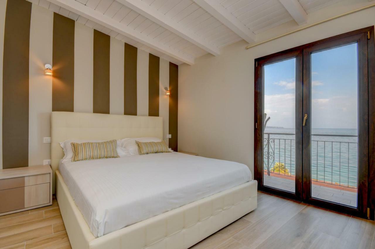 Villa Garuti Village Padenghe sul Garda Exterior photo